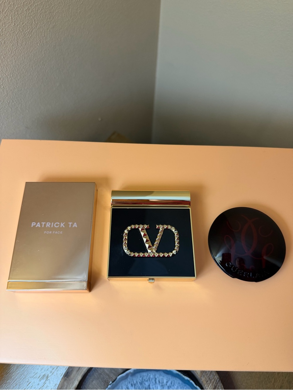 Luxury Blush Trio - Picture 2 of 3